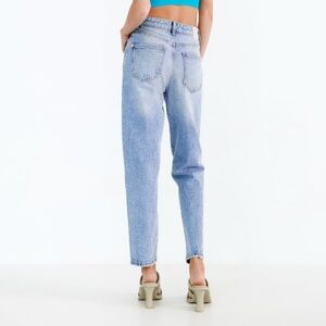 Zara | Mom Fit Jeans